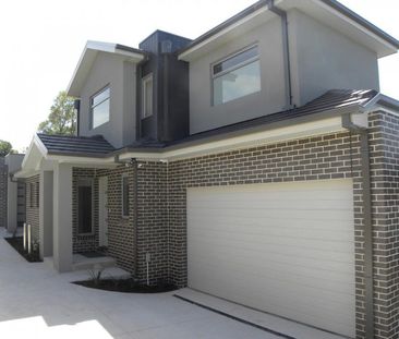 MODERN HOME! - Photo 2