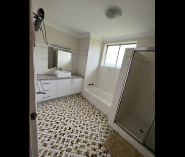 Unit 6, 152 River Terrace, Kangaroo Point, QLD - Photo 2