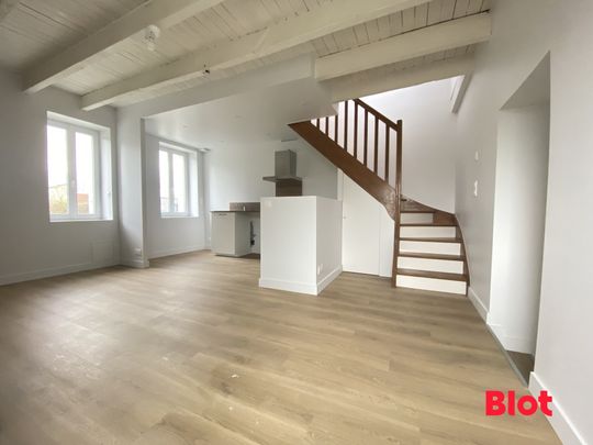 Location Maison 2 pièces 43m² ST SULPICE DES LANDES 35390 - Photo 1