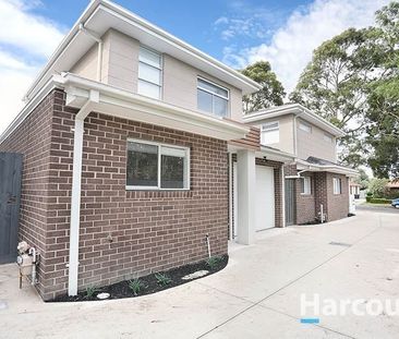 Executive Two Plus Study Modern Townhouse - Photo 3