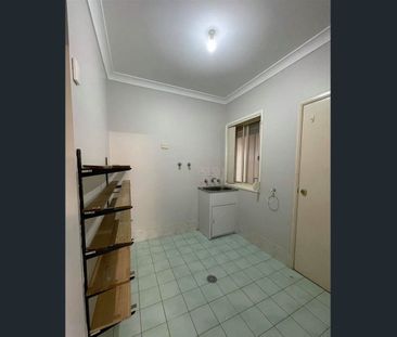 Modern 4 Bedroom Townhouse - Photo 6