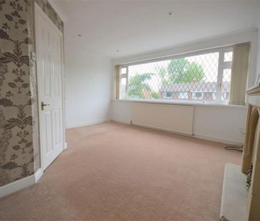 Lugano Road, Bramhall - Photo 3