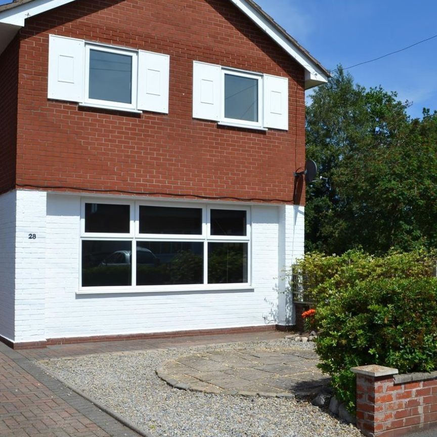 Manifold Close, Elworth - Photo 1