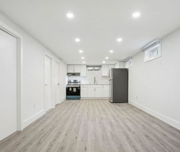 For Lease - 396 Hudson Drive, London East, Ontario - Photo 4