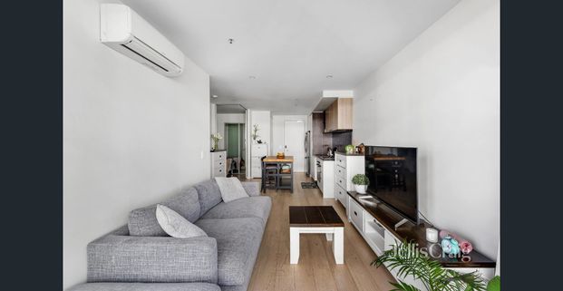 Stylish, Modern Living in the Heart of Bundoora - Photo 1