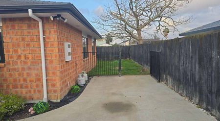 Spacious 4-bedroom family home - Photo 4