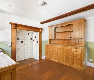 4 bedroom semi-detached house to rent - Photo 6