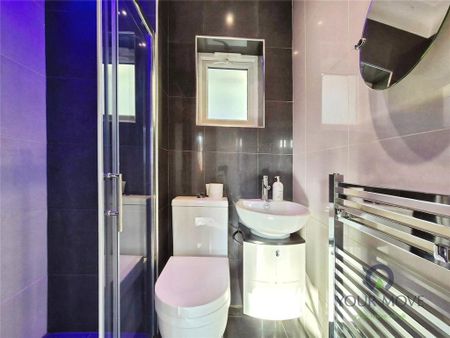 4 bedroom detached house to rent - Photo 3