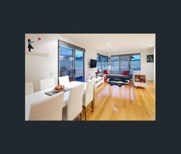 Stylish Apartment - Photo 1
