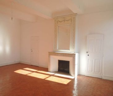 Location Appartement 4 pièces 85m² AIX EN PROVENCE 13100 - Photo 3