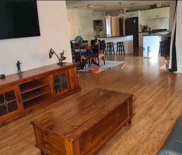 Rutherford - Photo 3