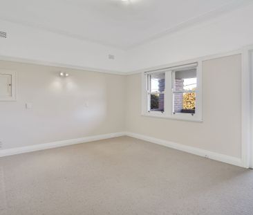 7 Stewart Street, Artarmon NSW 2064 - House For Rent | Domain - Photo 2