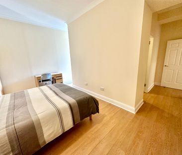 Academy Place, Coatbridge, North Lanarkshire, ML5 3AX - Photo 6