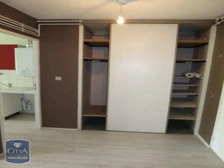 Appartement à louer 4 pièces 80.96m² - Photo 2