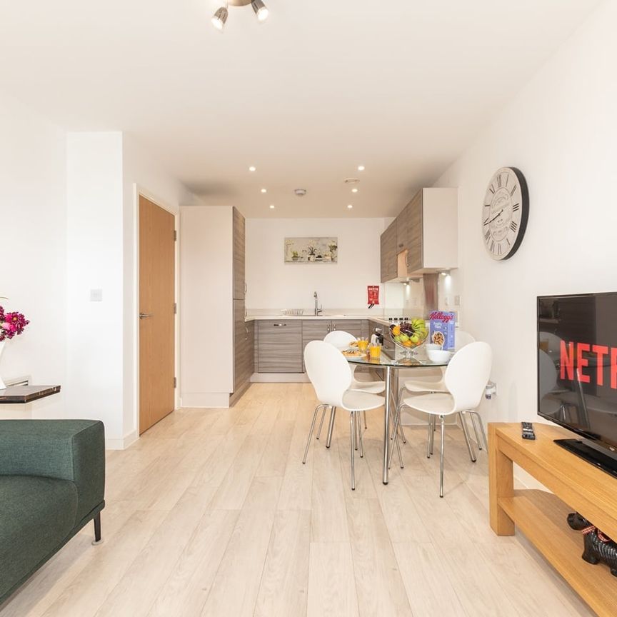 2 Bed Flat, Empress Heights, SO14 - Photo 1