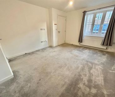 Meridian Close - Photo 2