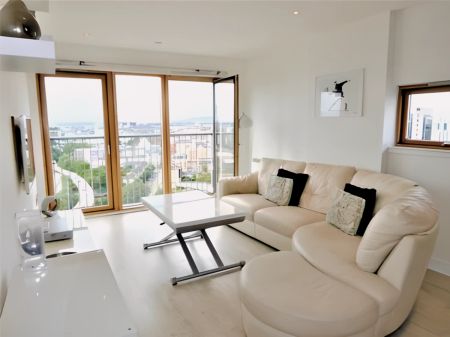 2Bedrooms, 2Bathrooms - Photo 5