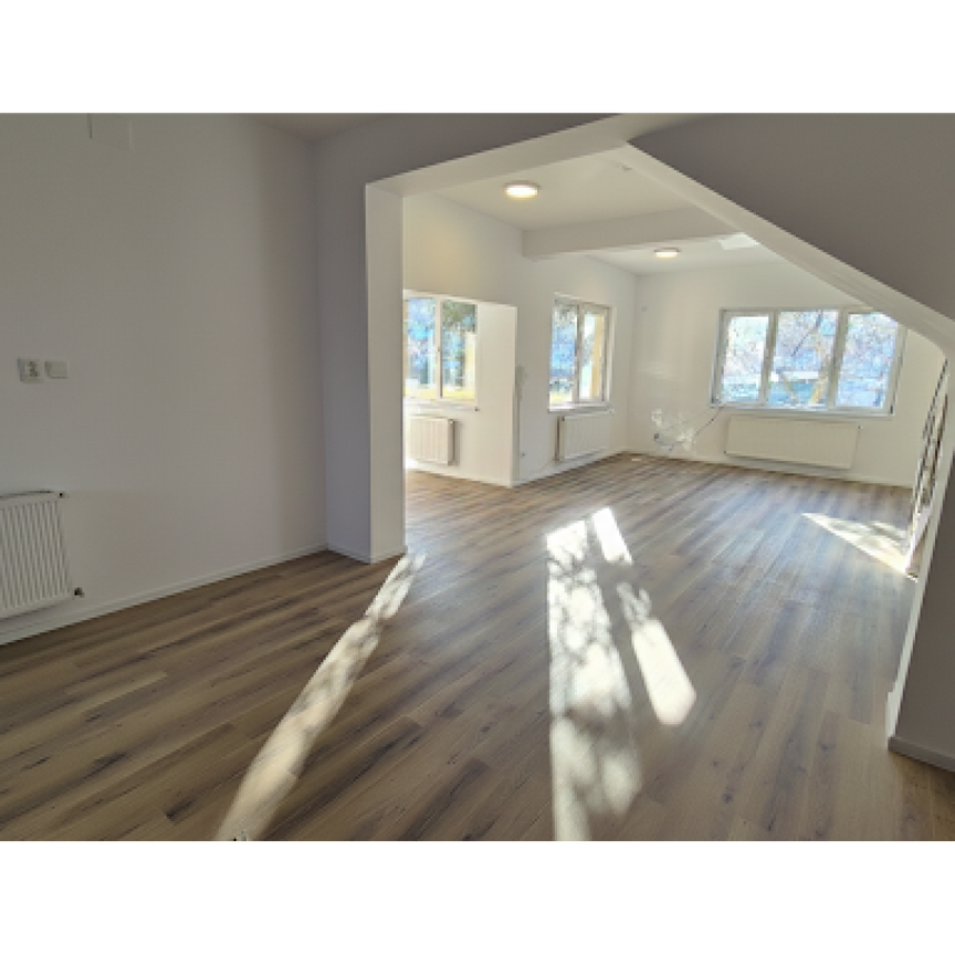 Vila individuala spatioasa Bucurestii Noi, metrou - Photo 1