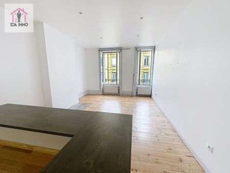 Location Appartement 2 pièces 55m² ST ETIENNE 42000 - Photo 3