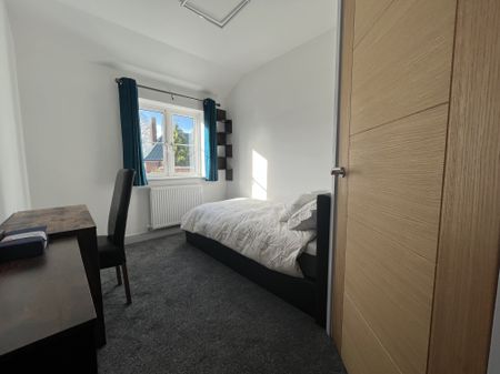 Kingsley Road, Northampton - Photo 2