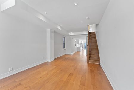 For Lease - 398 Crawford Street, Toronto, Ontario - Photo 3