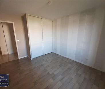 Location appartement 2 pièces de 47.5m² - Photo 2