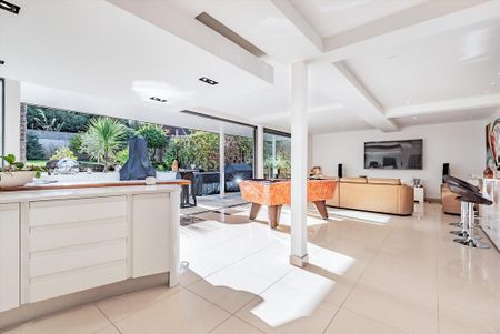 4 bedroom detached house to rent - Photo 4