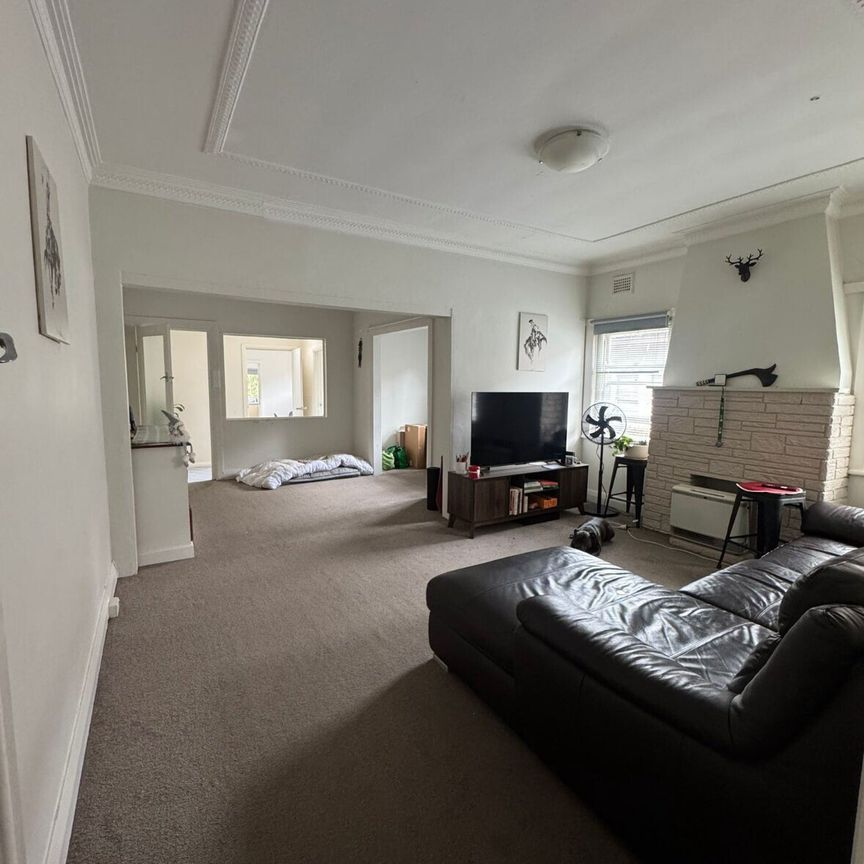 North Willoughby - Photo 1