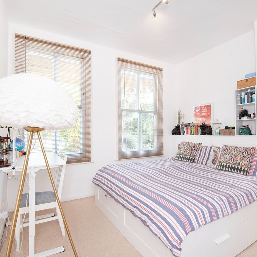 1 Bed Flat, Downside Crescent, NW3 - Photo 1