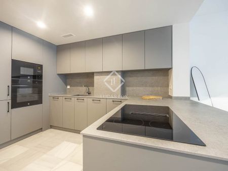 Valencia, Valencian Community 46002 - Photo 2