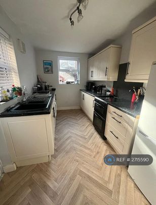 2 bedroom terraced house to rent - Photo 1