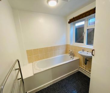 3 bedroom cottage to rent - Photo 4