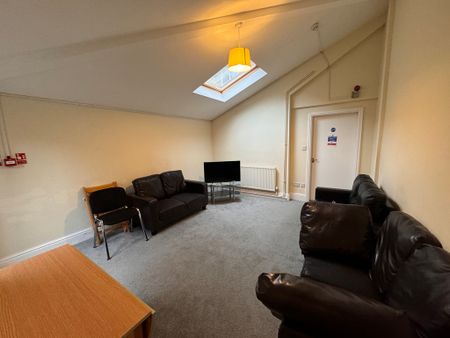 East Parade, Heworth - P2115 - Photo 2