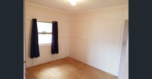 Cozy Cottage in Scarborough! - Photo 1