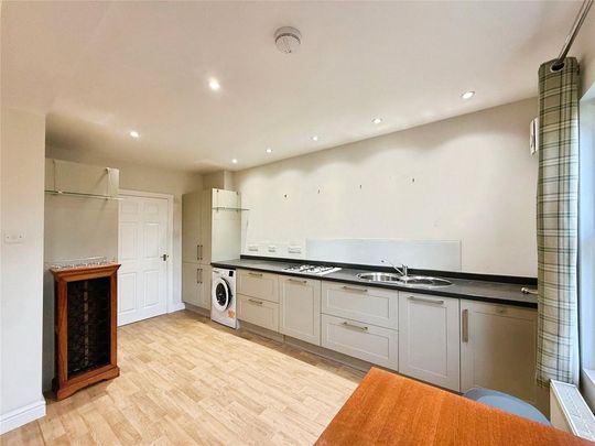 3 bedroom semi-detached house to rent - Photo 1