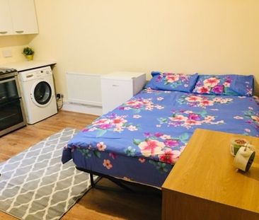 Studio Flat, Mount Pleasant Road, N17 - Photo 1