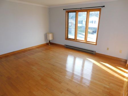 FOR RENT – 20 Feldspar Crescent, Halifax, Nova Scotia - Photo 2