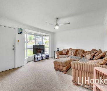 Spacious Family Living with Generous Yard - Photo 3