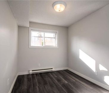 For Lease - 5 Jacksway Crescent Unit# 105, London North, Ontario - Photo 4