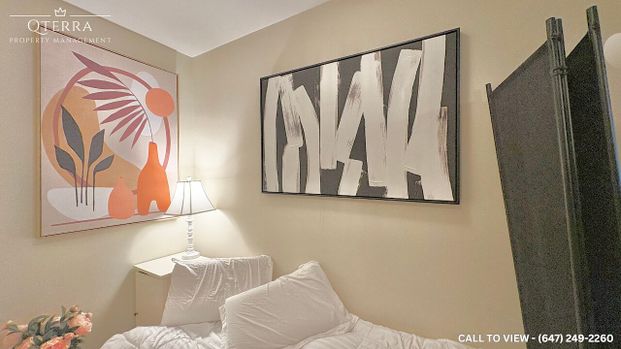 BEAUTIFUL 1+DEN CONDO WITH STUNNING CITY VIEWS - Photo 1