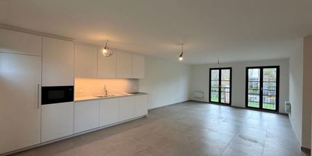 Appartement te huur in Wilrijk voor € 1.100 met 2 slaapkamers - Foto 5