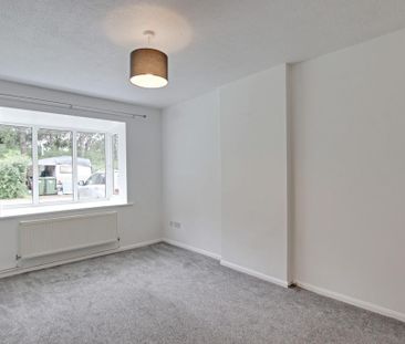 2 bedroom property to rent - Photo 3