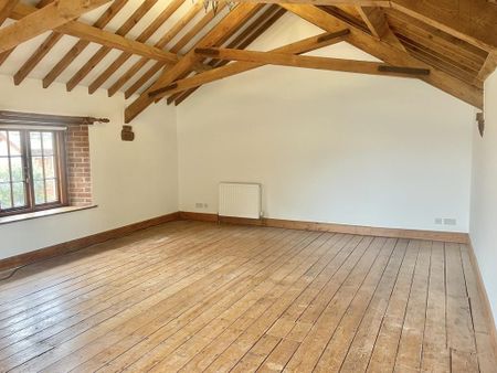 3 bedroom semi-detached house to rent - Photo 4