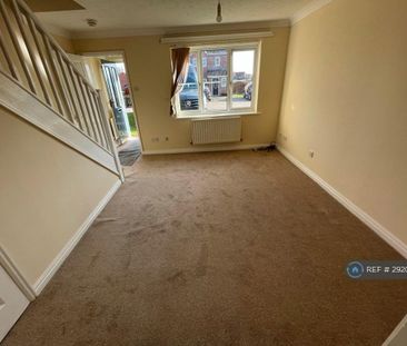 2 bedroom semi-detached house to rent - Photo 2