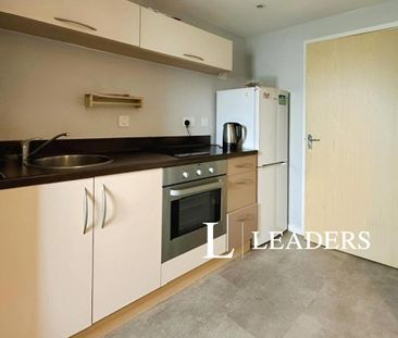 1 bedroom flat to rent - Photo 4