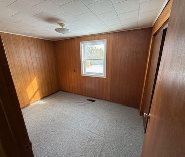 For Lease - 377 Barrie Road, Orillia, Ontario - Photo 2