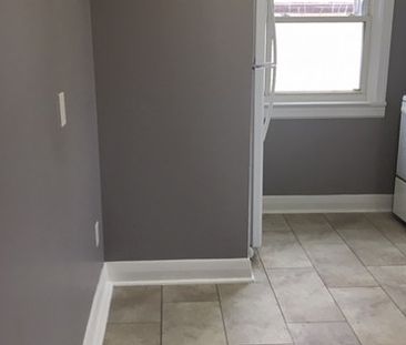38 Adelaide, Upper Barrie | $2000 per month | Utilities Included - Photo 6