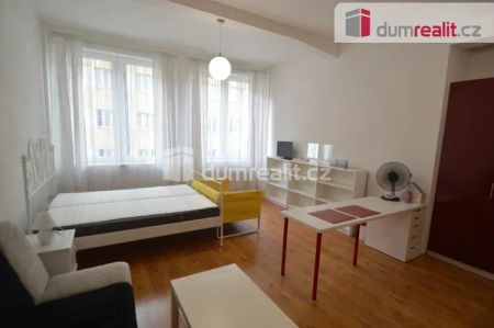 Pronájem 1+kk 38 m - Fotografie 3
