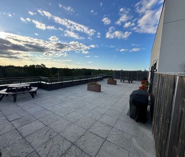 For Lease - 3560 St. Clair Avenue Unit# 423, Toronto, Ontario - Photo 2
