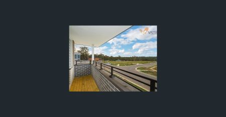 Spacious double storey 4 bedroom large house for rent in North Kellyville - Photo 3